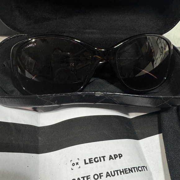 CHANEL Black Tortoise Designer Sunglasses main image 4